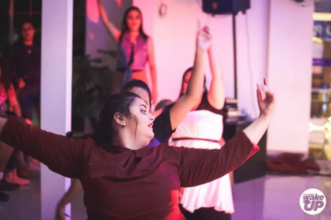 Sexto Slide